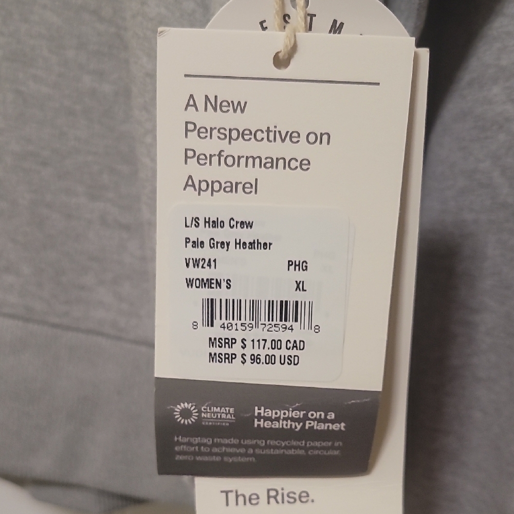 Vuori Women's Crew LS in Pale Gray Heather - Picture 3 of 4